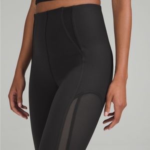 Lululemon everlux black legging size 2